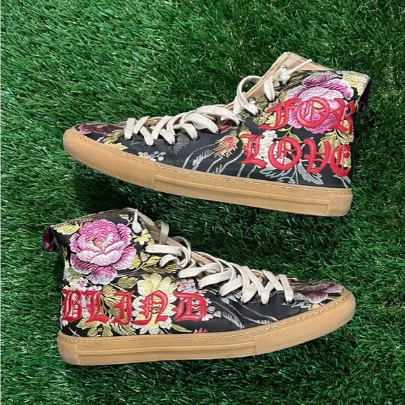 Gucci Blind for Love Floral Embroidered High Top Sneakers - Picture 3 of 16